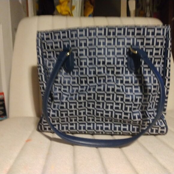 Tommy Hilfiger NAVY TOTE - !!!SUPERB CONDITION!!! - Picture 2 of 6